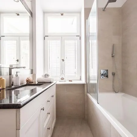 公寓 Oomph Dobra Central Luxurious 3 Bedroom